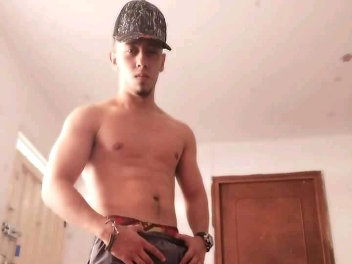 KUSHWEED420 profilbild på webbkameramodell 