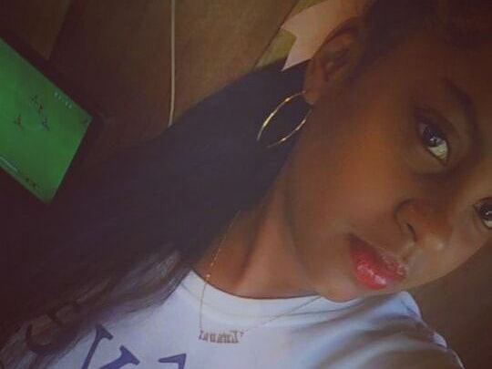 Image de profil du modèle de webcam Sweet_chocolate_qs