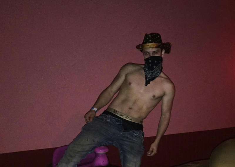 Utøver DenverDubios Bilde 5