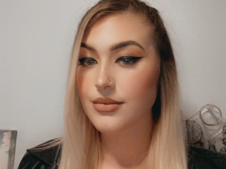 AthenaAllen Profilbild des Cam-Modells 