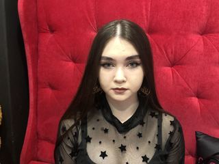 EmillyPeters cam model profile picture 
