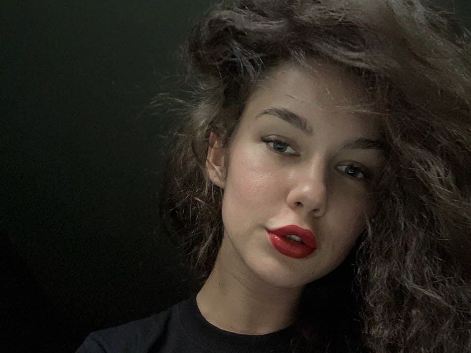 Image de profil du modèle de webcam MaryThompson