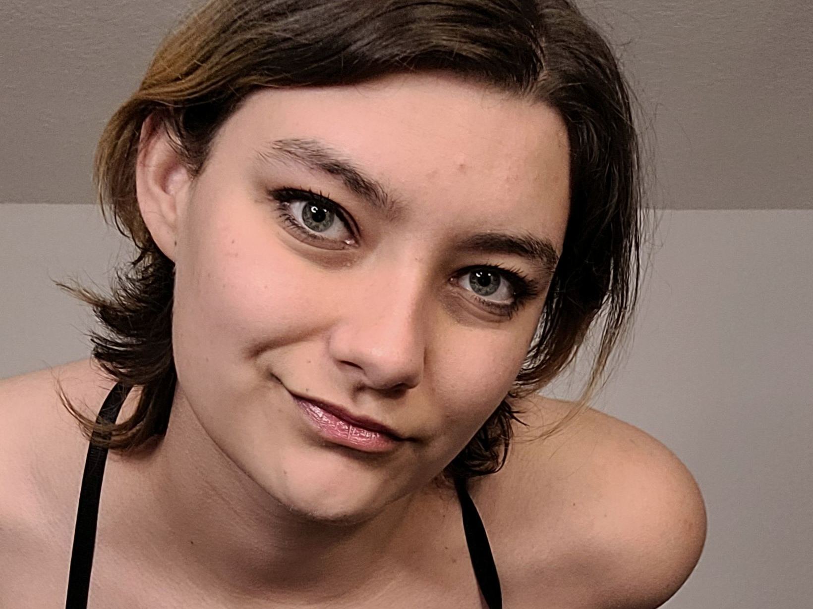 LovelyBrynn Profilbild des Cam-Modells 