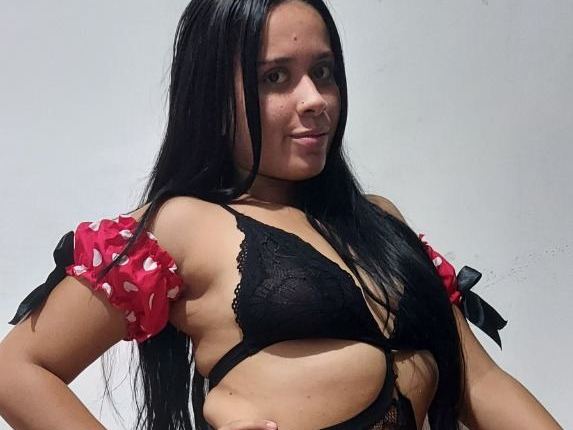 Imagen de perfil de modelo de cámara web de KyaraCatwoman