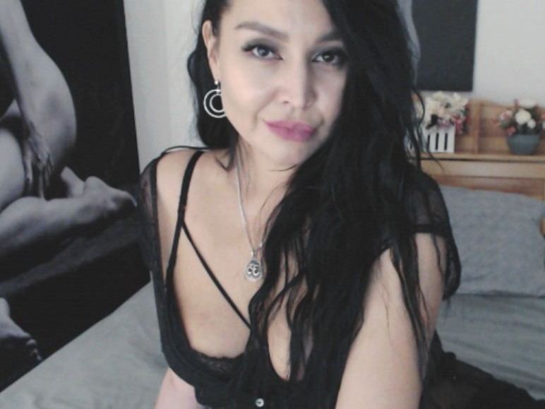 LuaKein cam model profile picture 