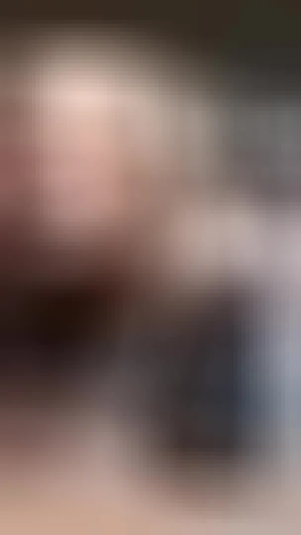 Artist Honey_Blue Video 1
