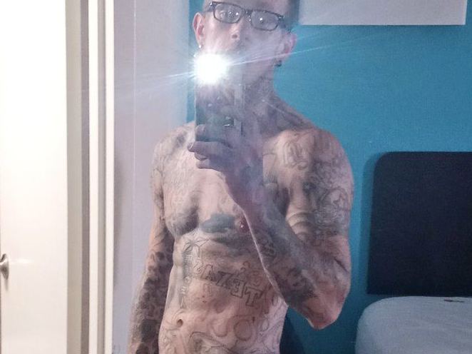 INKYY profilbild på webbkameramodell 