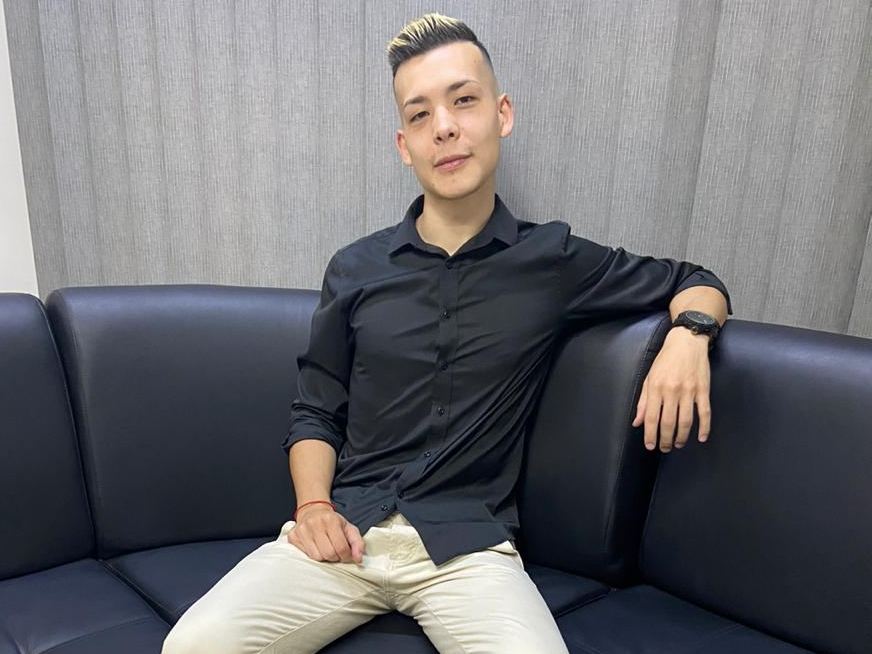 Frank_asian cam model profile picture 