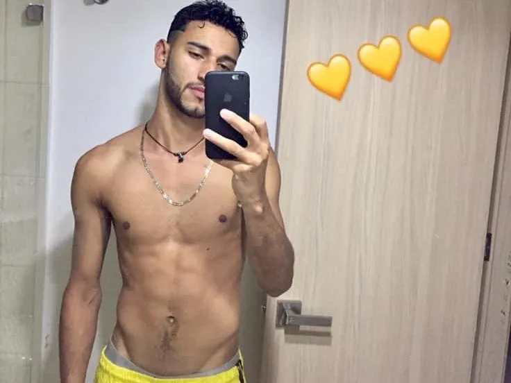 Logann_19 profilbild på webbkameramodell