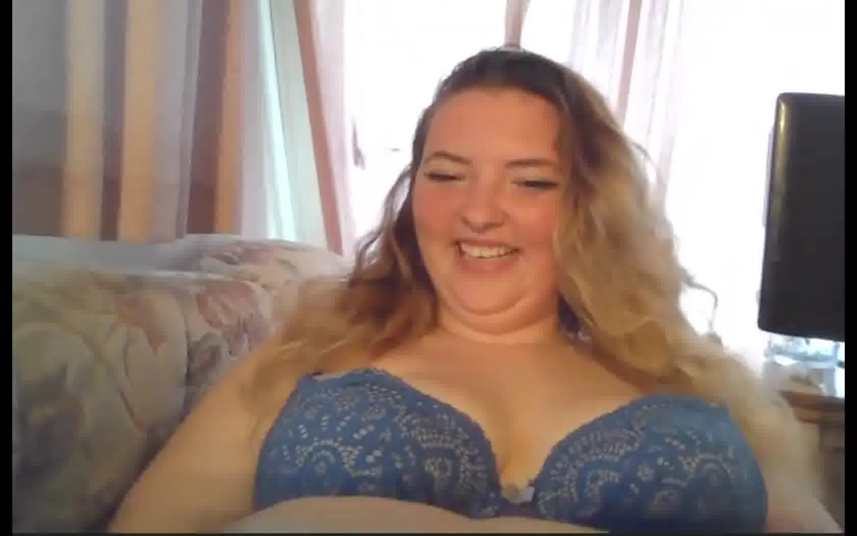 Utøver YoungFace_Kyra Video 1