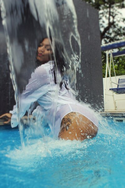 Performer MelanyFMilton Photo 7