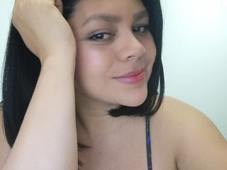 Imagen de perfil de modelo de cámara web de Lola_Love82