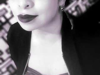 Profilbilde av Victoria_Adams webkamera modell