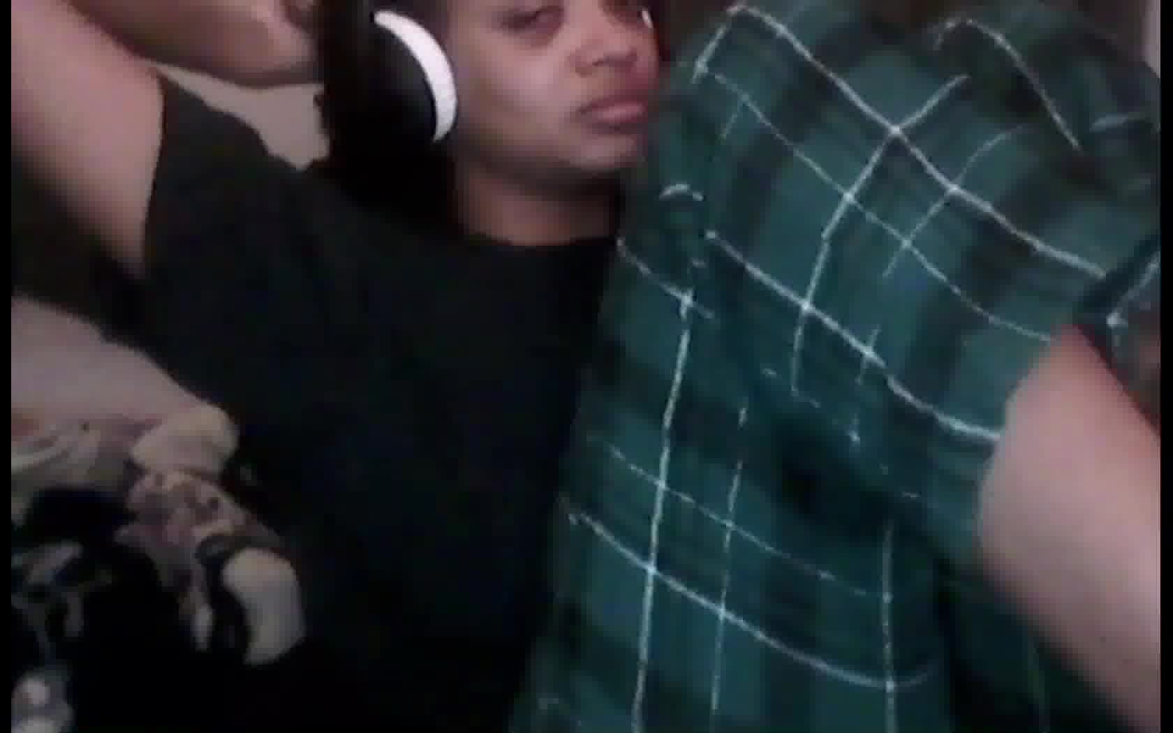 Utøver BustyBrownEyes Video 1