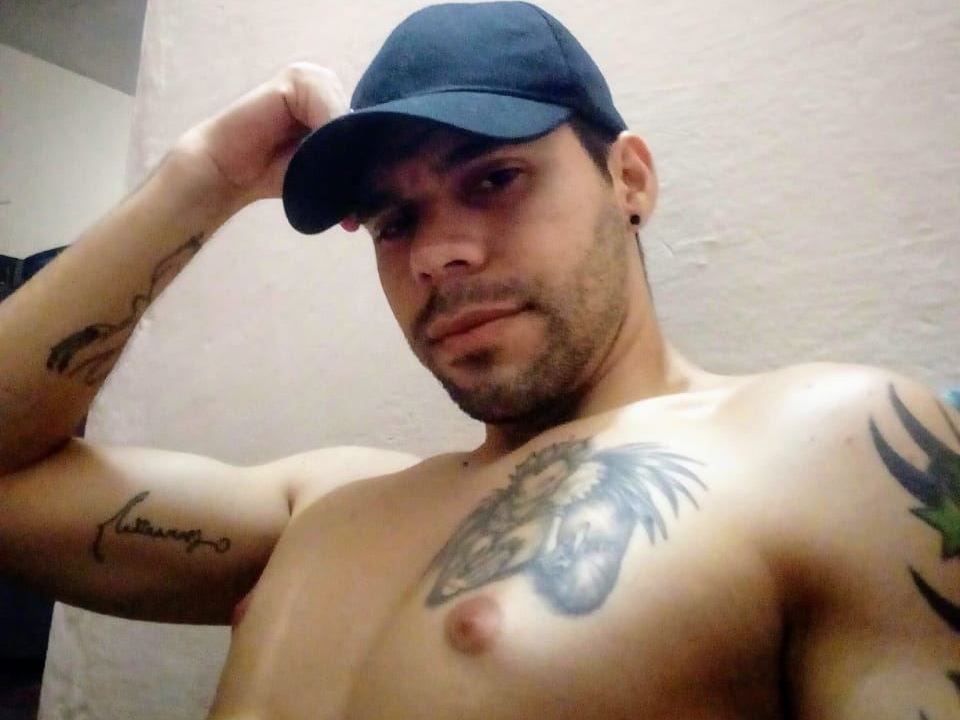 Image de profil du modèle de webcam cristian_cam0