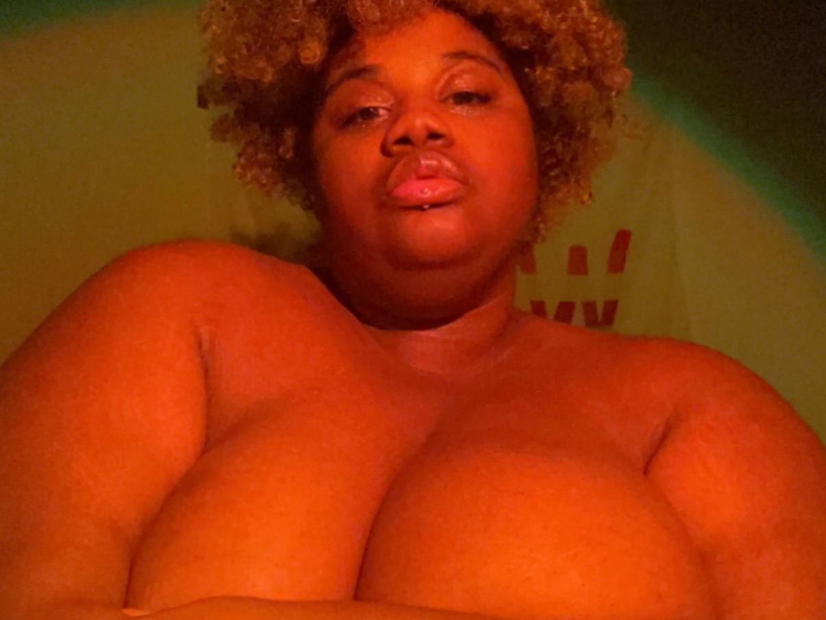 Image de profil du modèle de webcam Freaky_dede