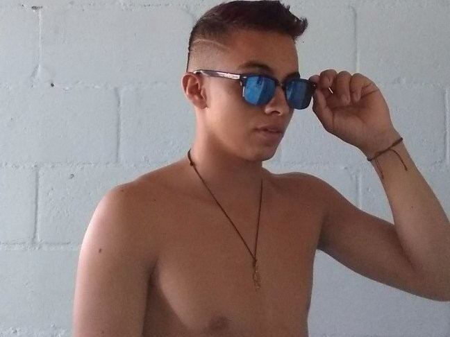 Foto de perfil de modelo de webcam de Andy_12 