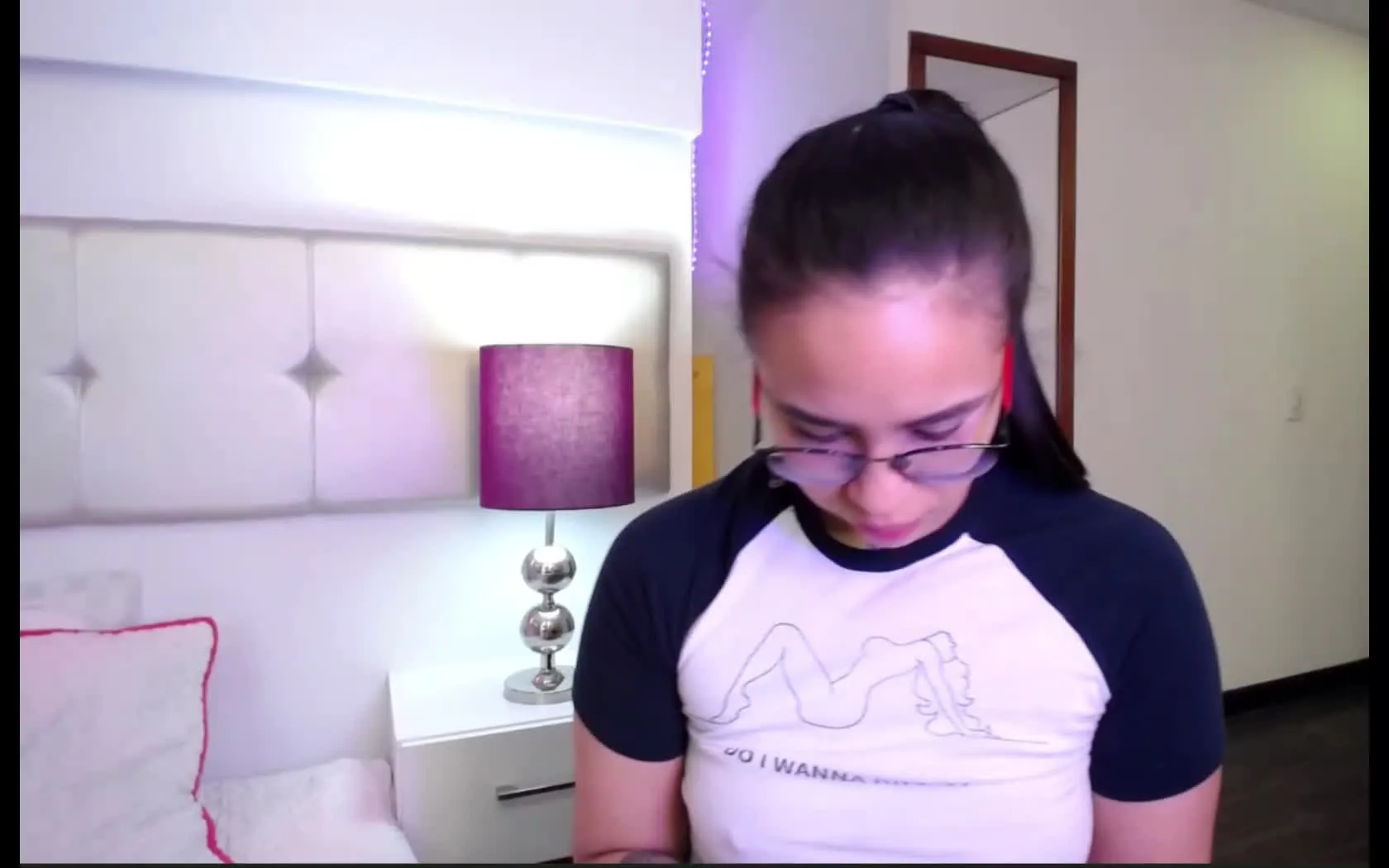 Performer LunaBond Video 1