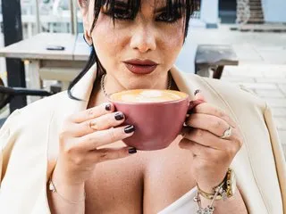 EmiliaSscoty