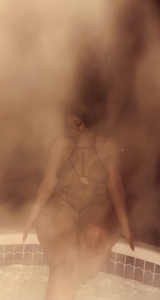 Interprète MsCubanaDollBanks Photo 2