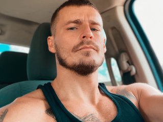 l3raY cam model profile picture