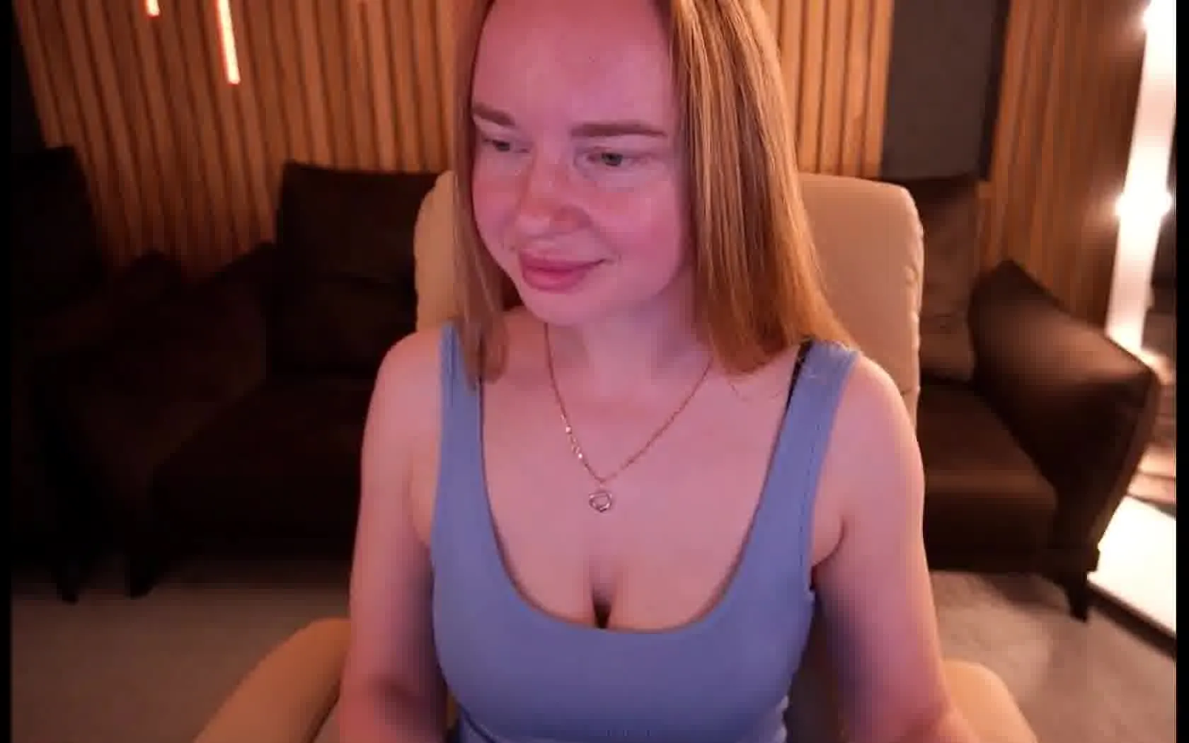 Utøver MiaRedFox Video 1