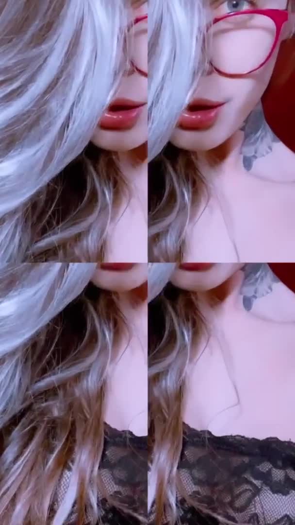 Performer Julyz Video 1