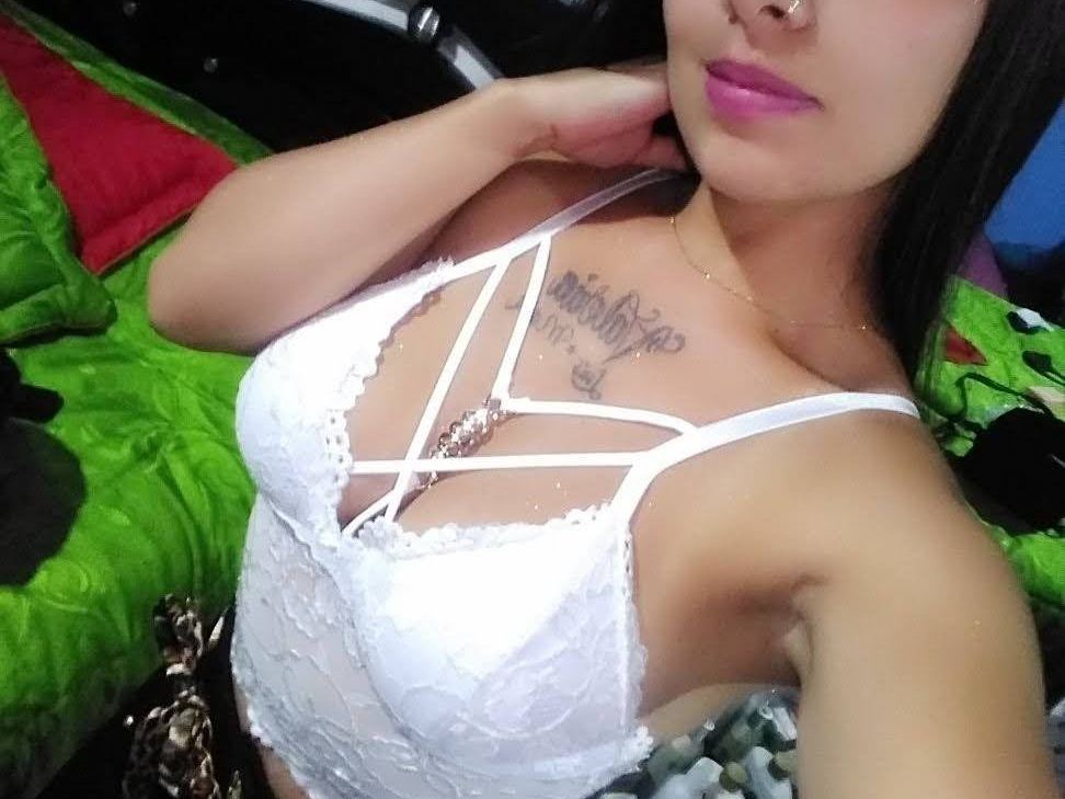 Imagen de perfil de modelo de cámara web de HelenaSanchez