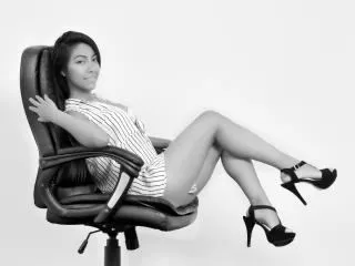 nathalyvelez cam model profile picture