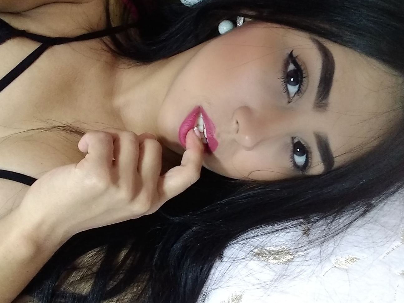 Image de profil du modèle de webcam annisa18