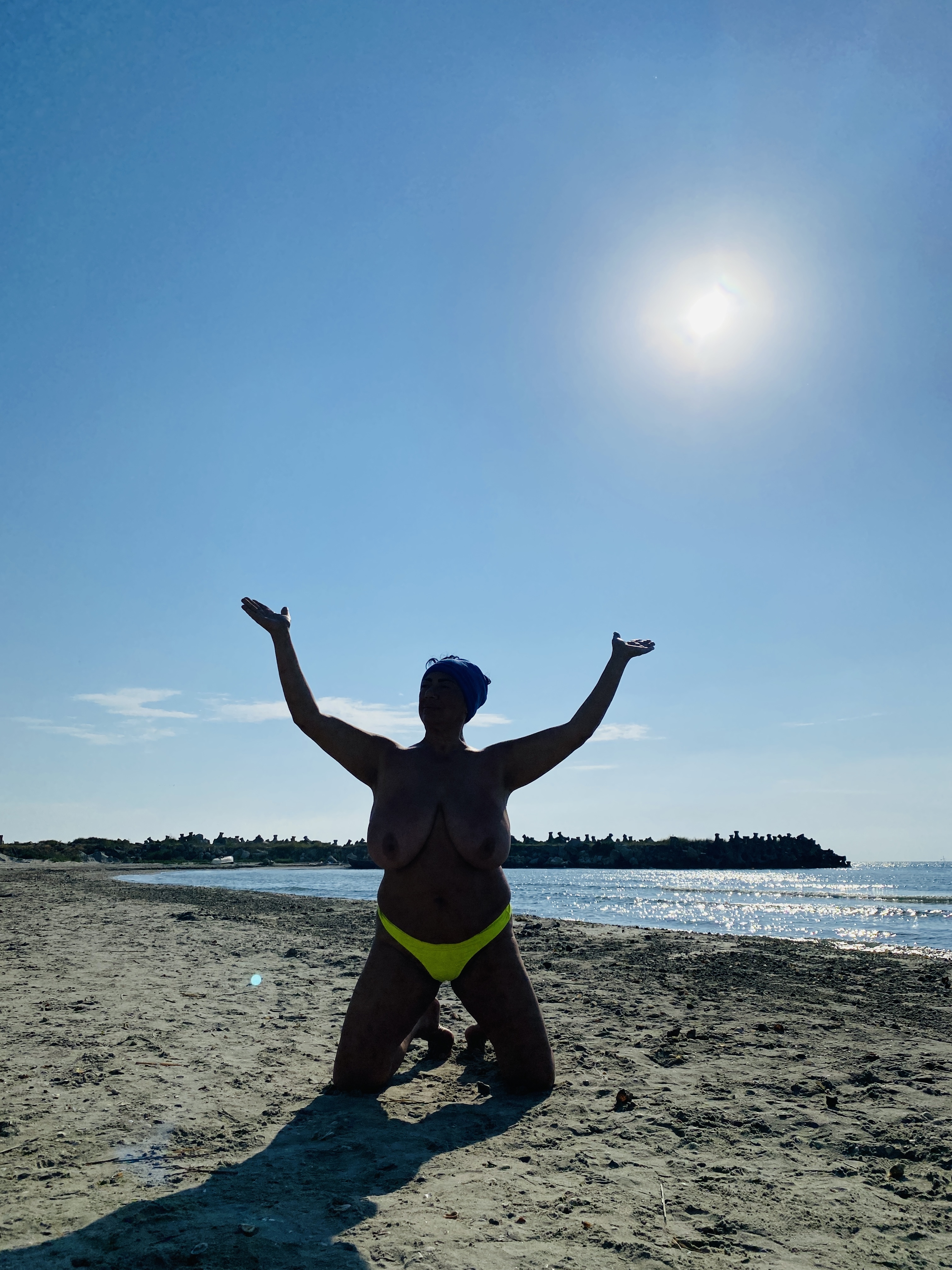 Intérprete QueenFeetKari Foto 6