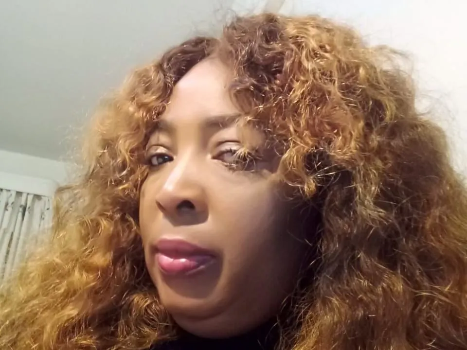 Foto de perfil de modelo de webcam de bigpussylips50