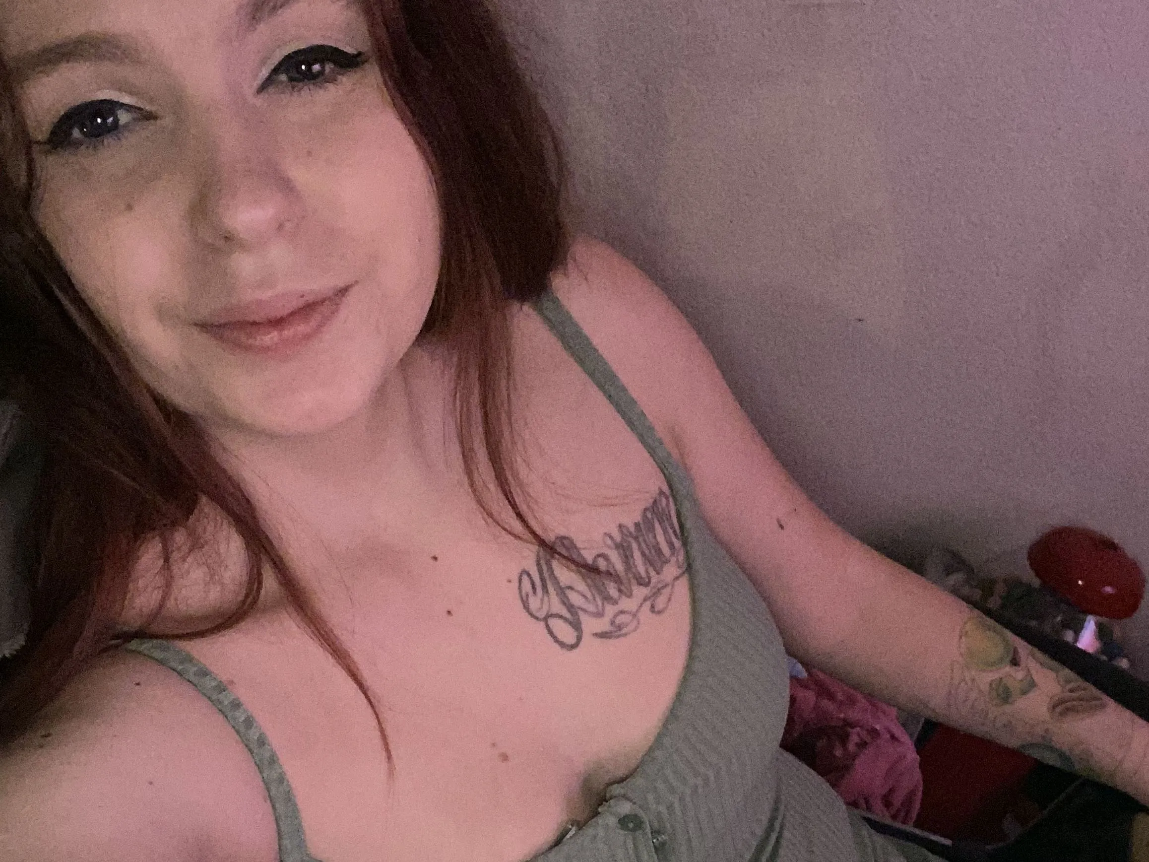 Imagen de perfil de modelo de cámara web de AlexisSquirtt