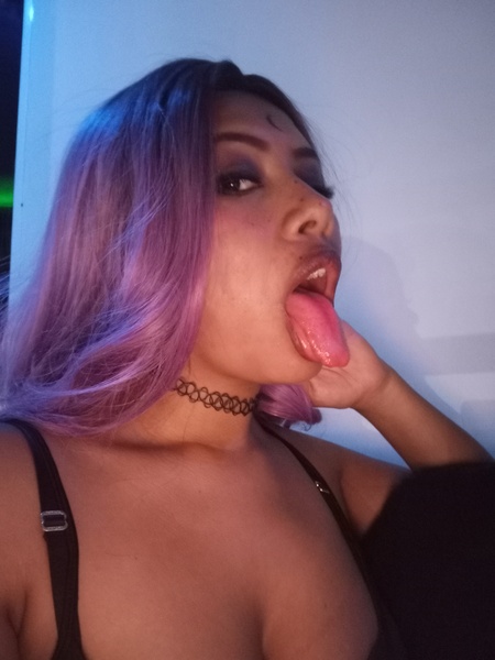 Performer AnnieBoch Photo 2