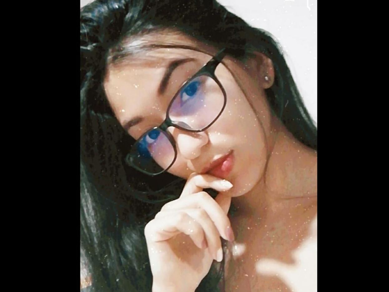 Foto de perfil de modelo de webcam de Sophi121 