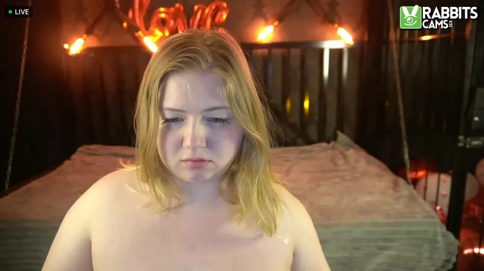 Interprete TinkerrBelll Video 1
