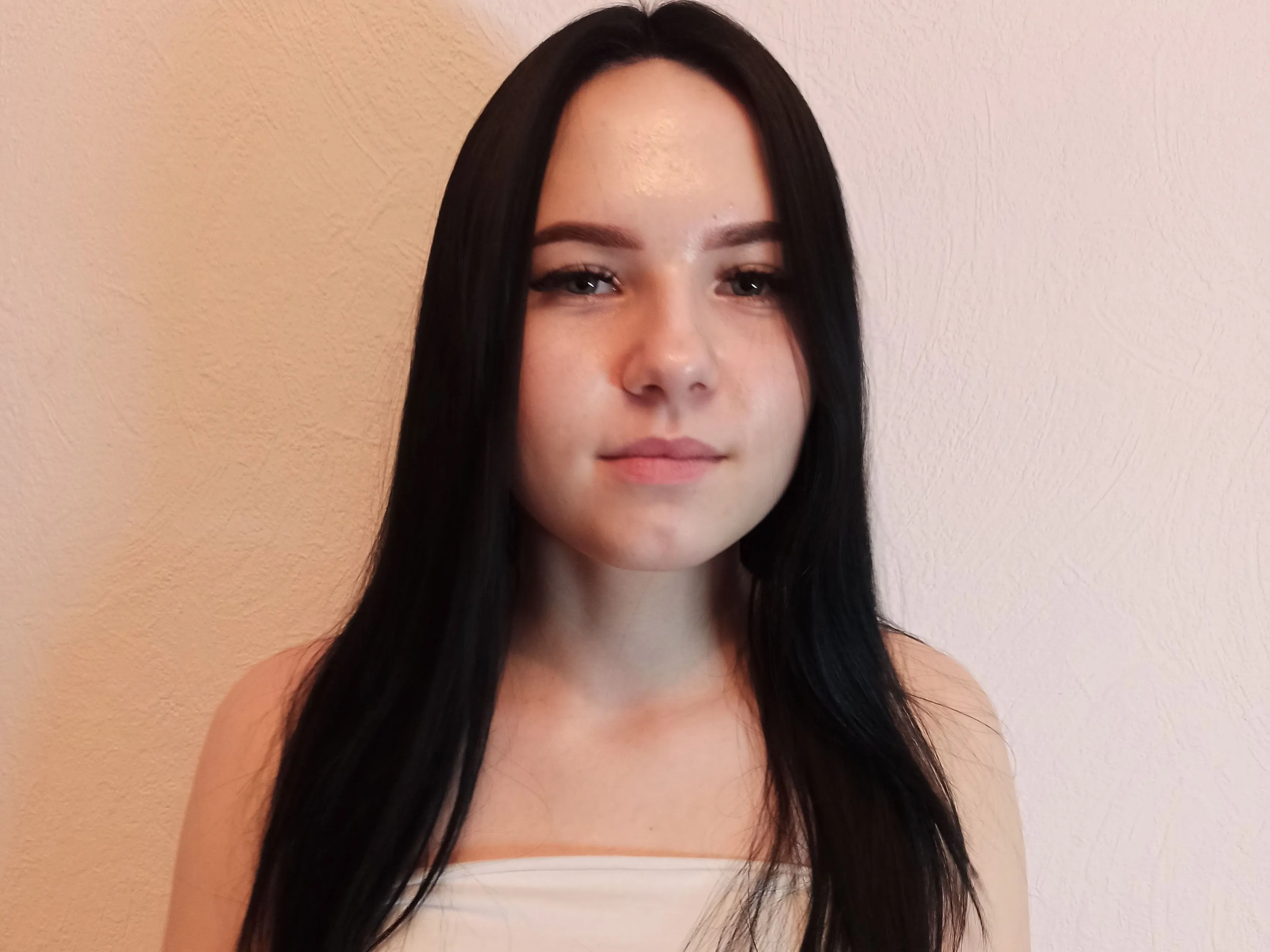 Image de profil du modèle de webcam KiraLis