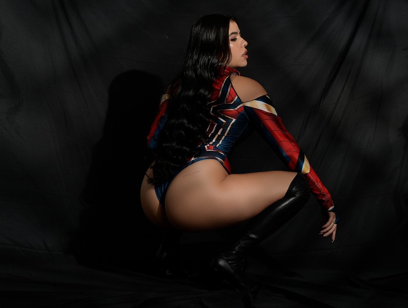 Performer Lucycolins Photo 6