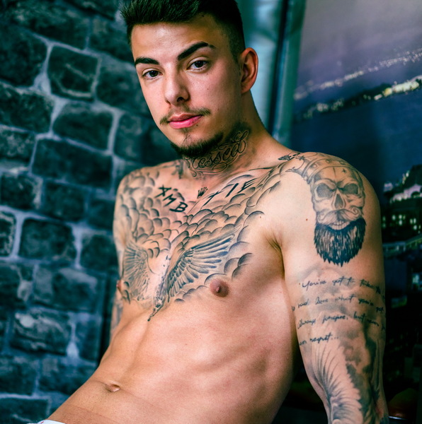 Performer BlakeShaw Photo 1