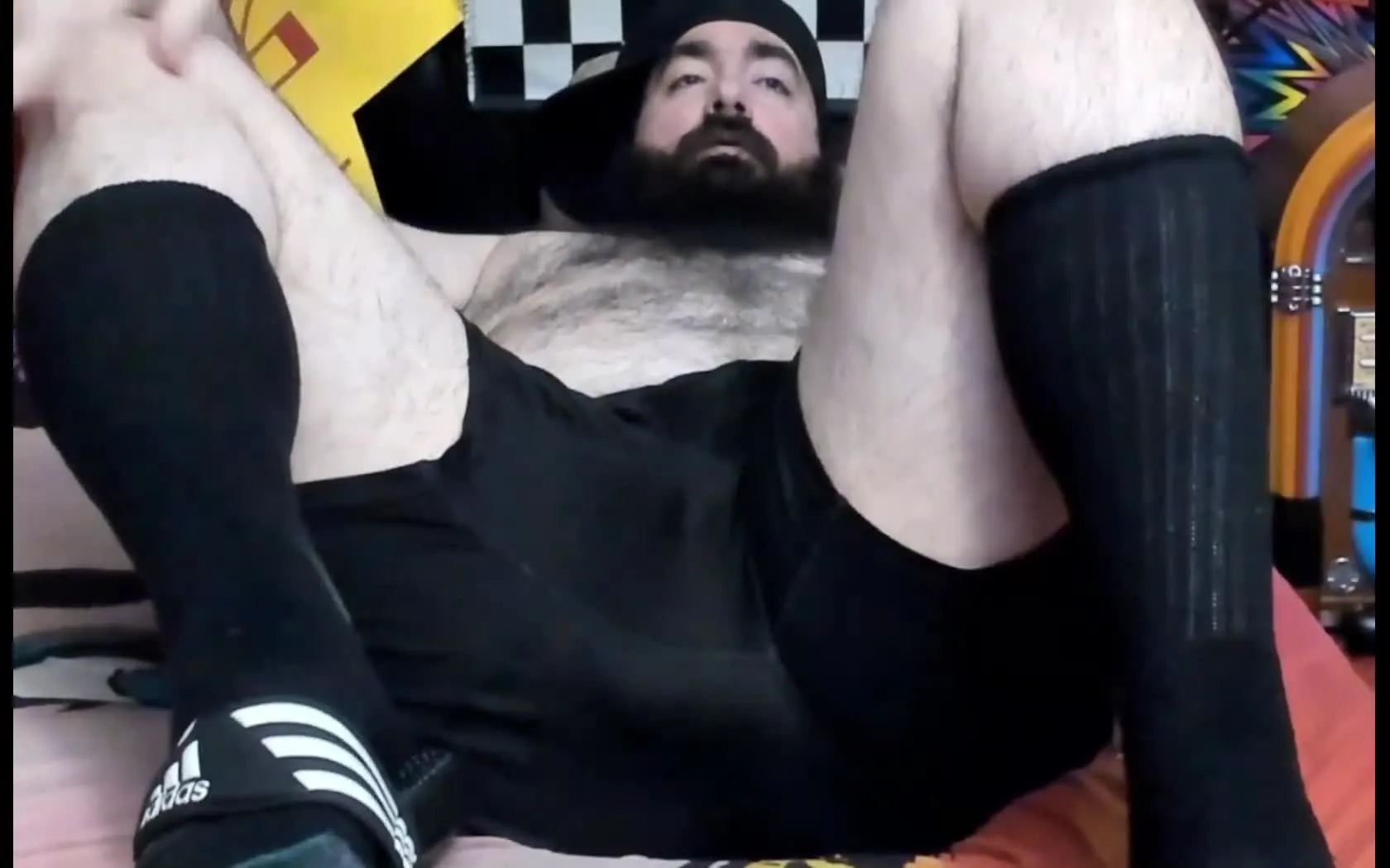 Artiest FatAssBear Video 1