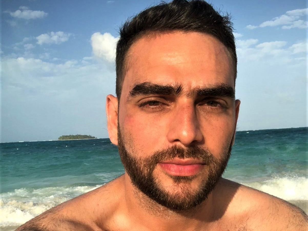 massimo_brown profilbild på webbkameramodell