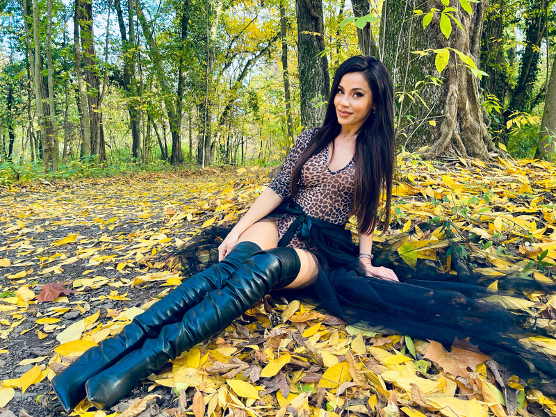 Performer JesikaJones Photo 5