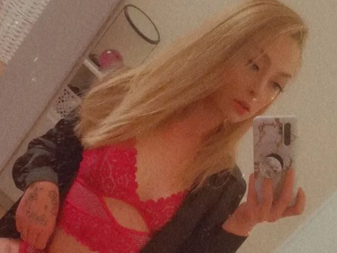 Image de profil du modèle de webcam MaeUK