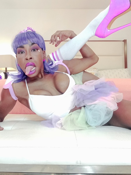 Artista MissTroyFlux Foto 3