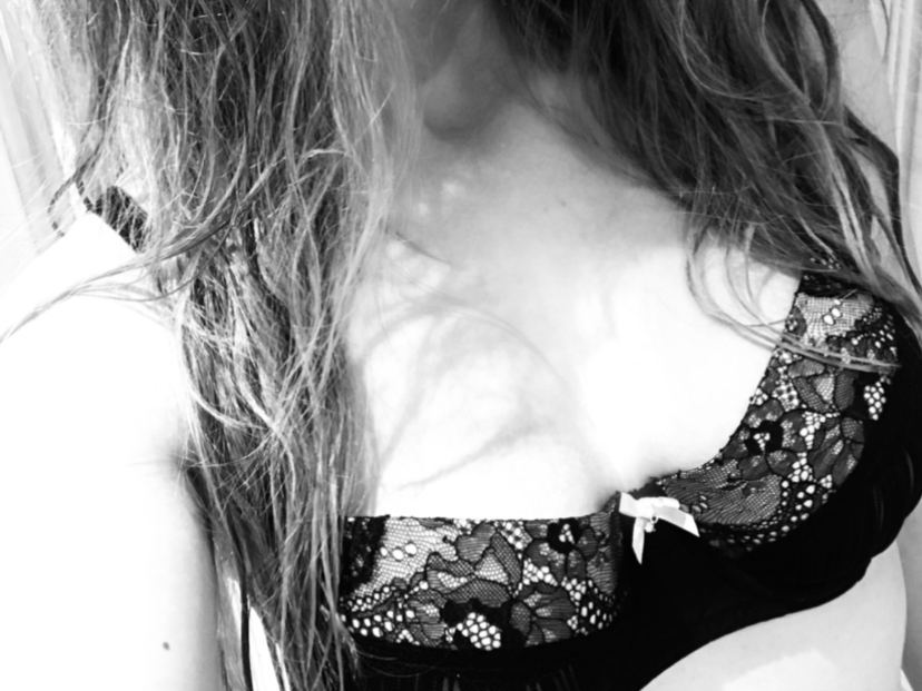 Naughtyhousewife69 immagine del profilo del modello di cam