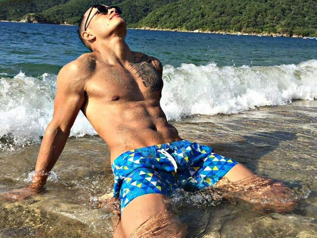 Imagen de perfil de modelo de cámara web de Diego_Cevallo